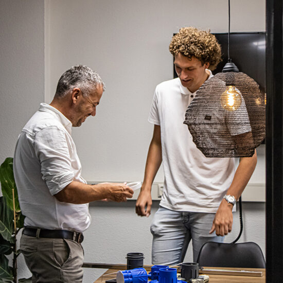 Work at Lightswing® Work at Lightswing®